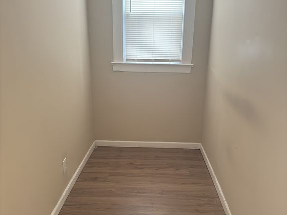 5th image of 486 N Maple Ave #2