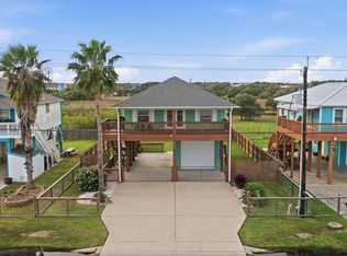 1619 S Church St, Rockport, TX 78382