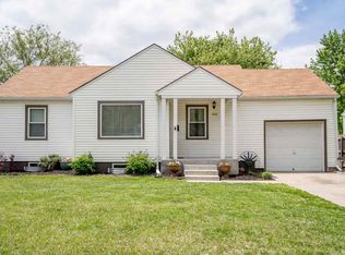 933 N Old Manor Rd, Wichita, KS 67208