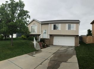 17160 Ruggles St, Omaha, NE 68116