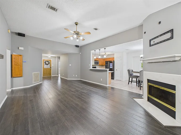 3718 Brookwood Dr — Photo 6
