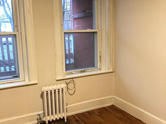 4th image of 837 Saratoga St #1