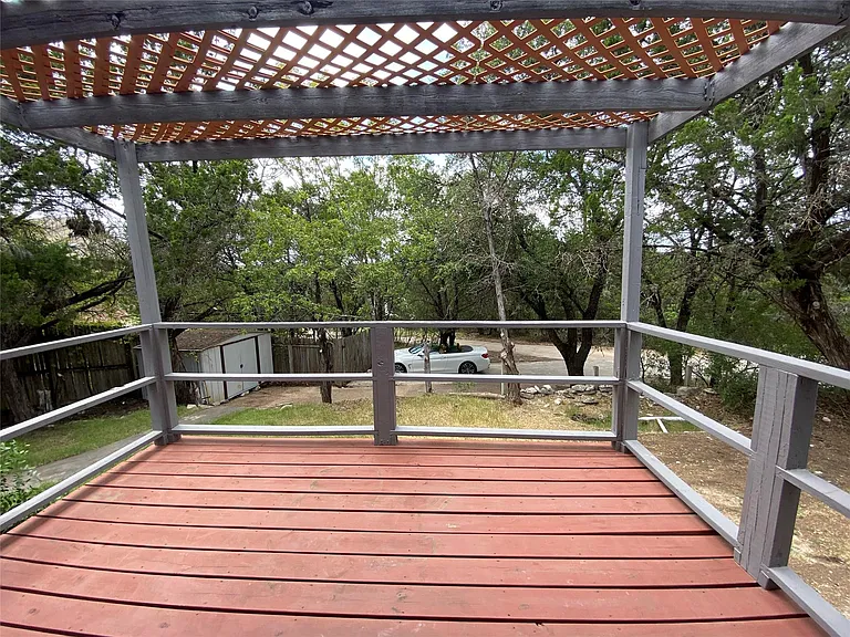 1516 Lisa Dr #B — Photo 11