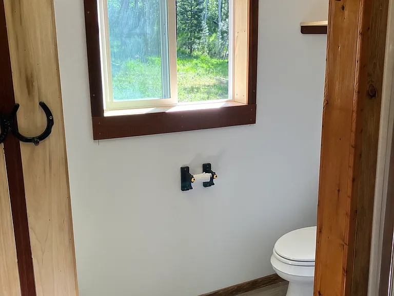 1383 Grizzly Rd — Photo 6