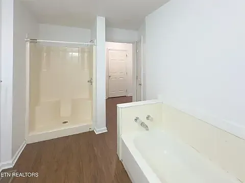 712 W Walden St — Photo 10