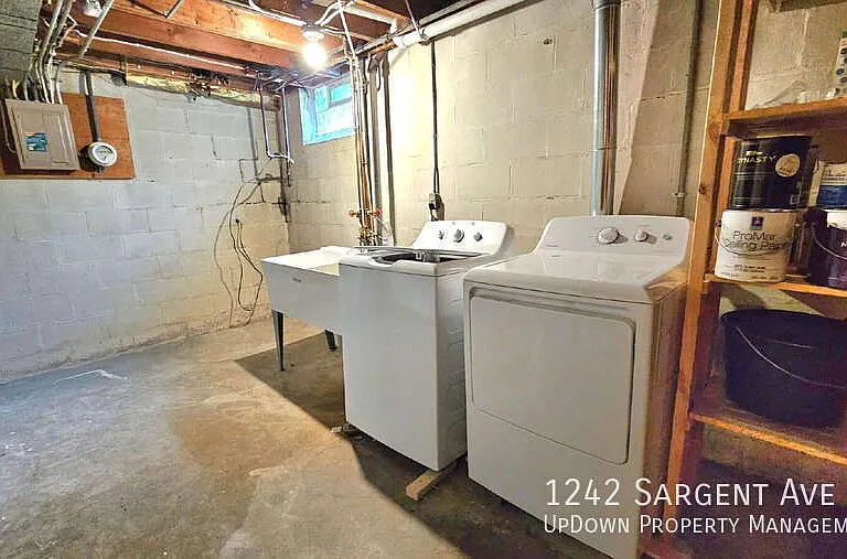 1242 Sargent Ave — Photo 15