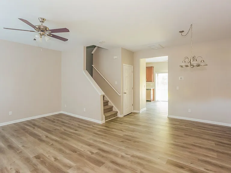 2857 Summergrove Ct — Photo 8