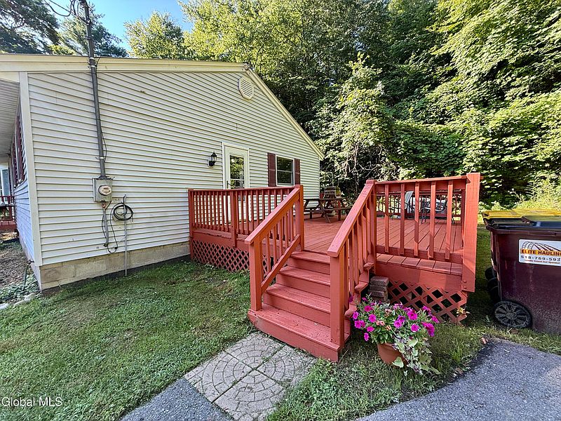 3rd image of 25 Folts Road