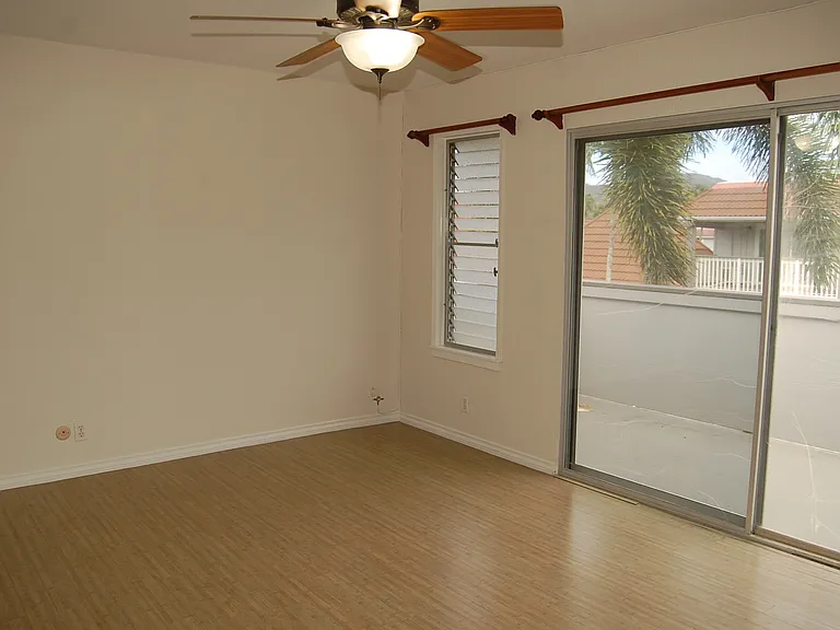 559 Keolu Dr — Photo 26