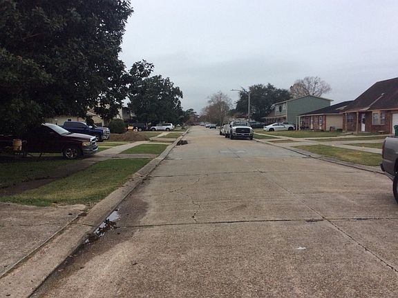 4th image of 694 Newport Cir