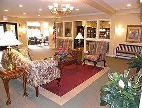 4th image of 605 Barrington Ave APT 114