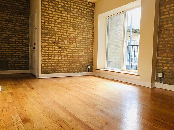 2nd image of 3352 W Wilson Ave APT 3E