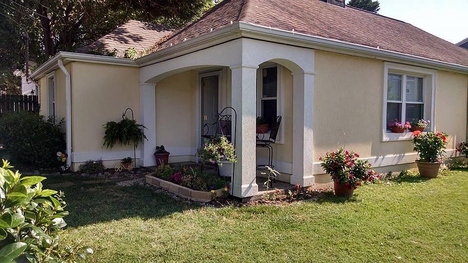 1st image of 858 Arctic Ave
