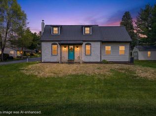 15 Romaine Ln, Stuarts Draft, VA 24477