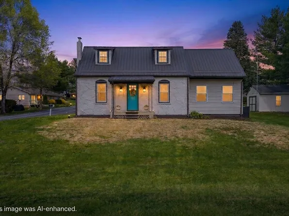 15 Romaine Ln, Stuarts Draft, VA 24477