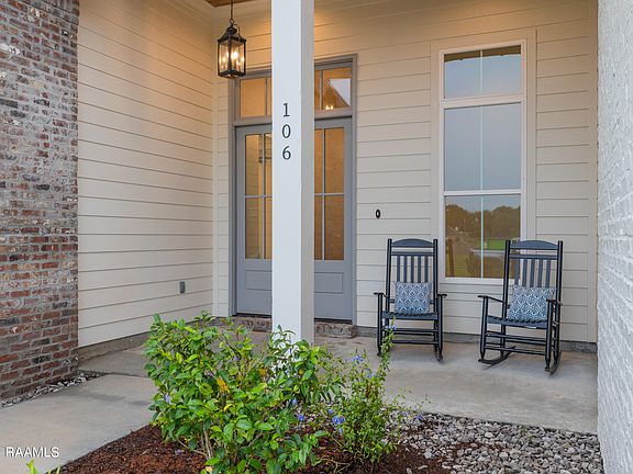 4th image of 106 Queen Palm Cir