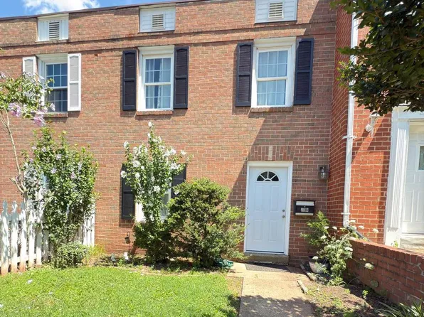 9913 Hampton Rd, Manassas, VA 20110