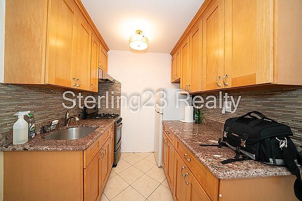 1st image of 22-33 24th St #2R