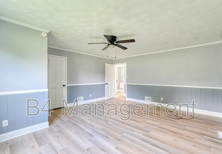 835 Archer Rd — Photo 7