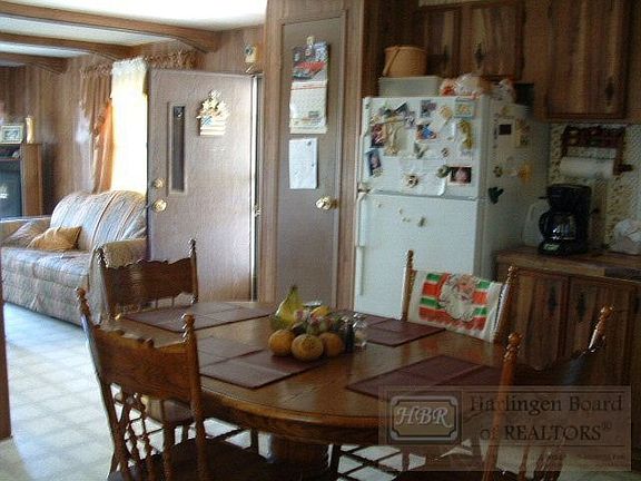 5th image of 709 N Anaqua St