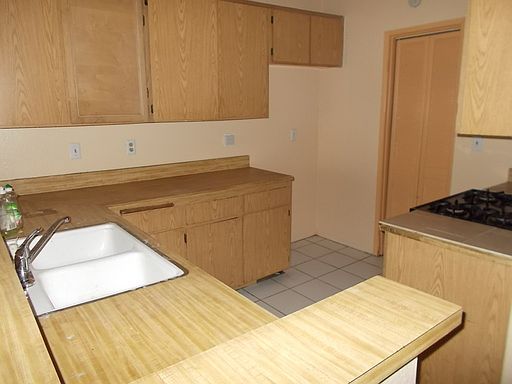 3rd image of 13548 Rockcrest Dr