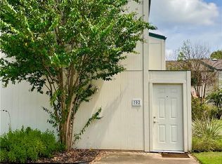 6718 Silvermine Dr APT 702, Austin, TX 78736