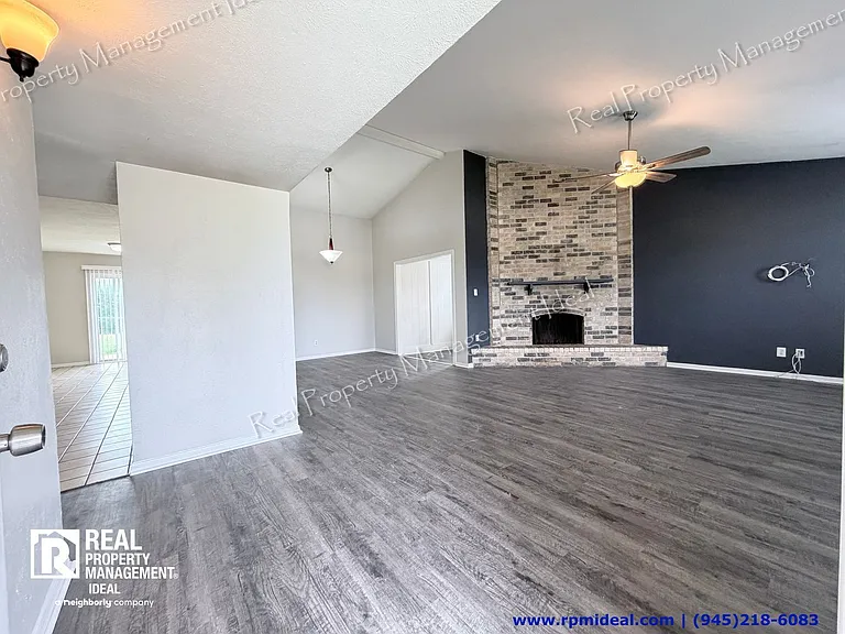 7712 Underwood Dr — Photo 3