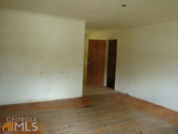 2nd image of 1281 Willow Dr
