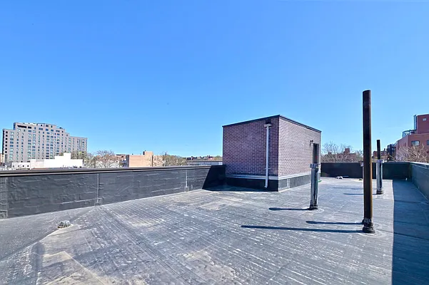 Sold by Amorelli Realty | media 46