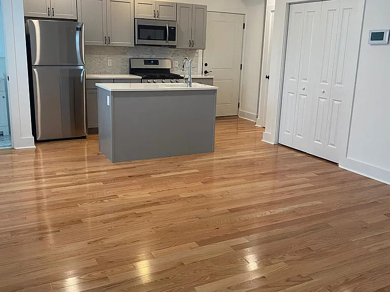 95 Troup St #3 — Photo 2