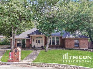 6710 Saddle Ridge Rd, Arlington, TX 76016