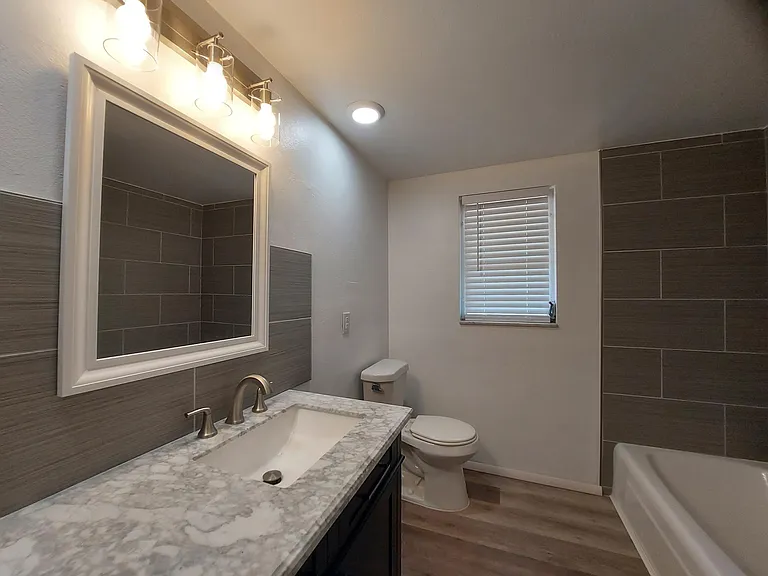 1071 Highland St — Photo 14