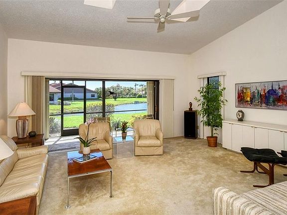 4th image of 4051 Wilshire Cir E #134
