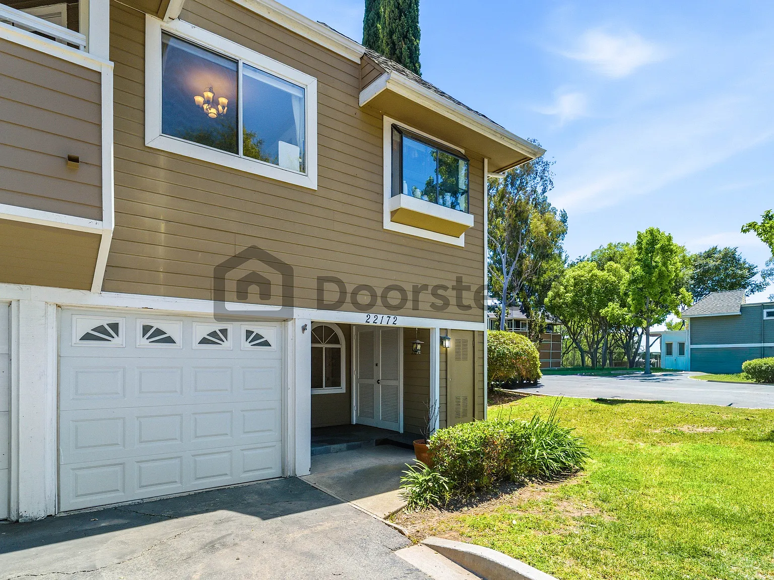2 bed, 2.0 bath, 1368 sqft, $3,750 — Photo 4