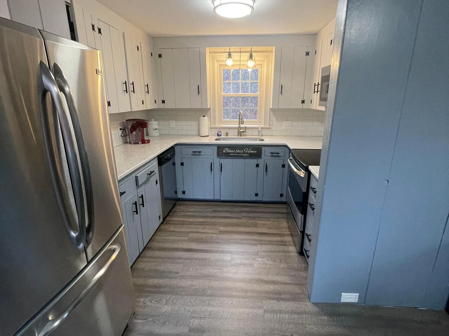 127 Burbank Rd — Photo 4