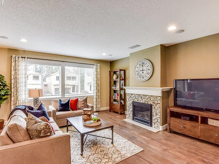 DR HORTON Pics from Model Home for Reference (2017)