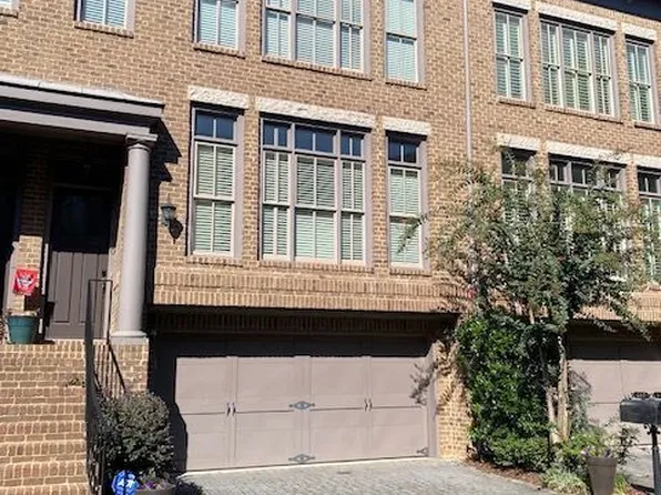 810 Highland Green Way NE, Atlanta, GA 30306