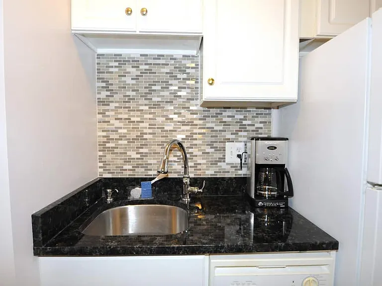 800 E Capitol St NE #1 — Photo 7