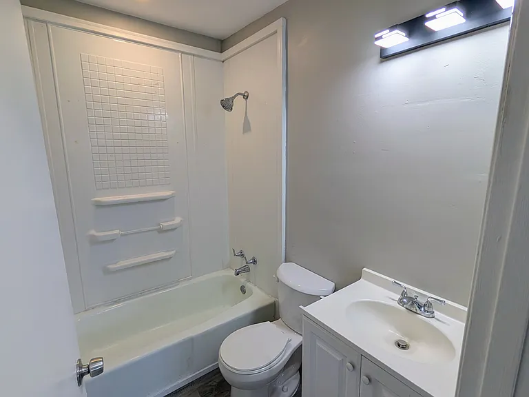 223 Riggs St #1 — Photo 4