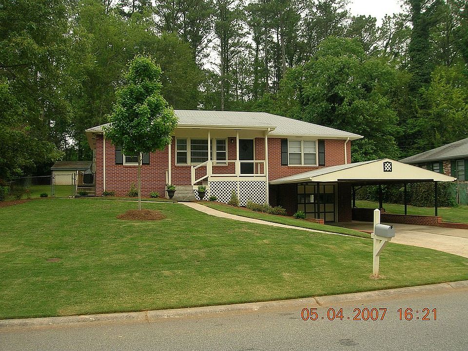 1st image of 234 Woodview Ln SE
