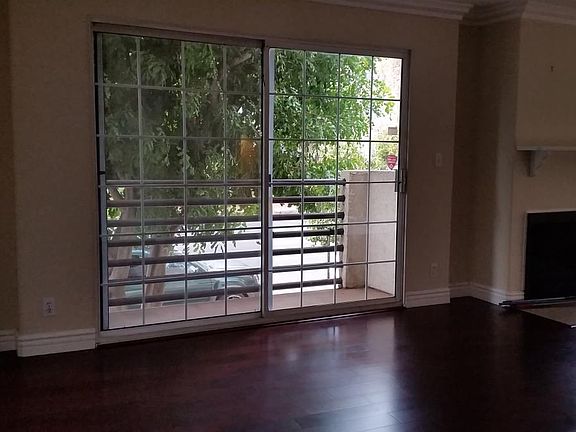 Balcony by dining area