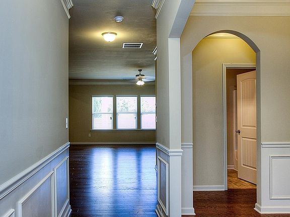 3rd image of 3216 Puritan Way