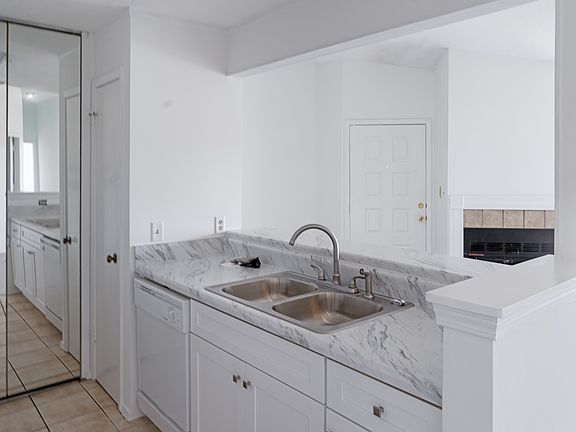 4th image of 601 E Burgess Rd APT H7