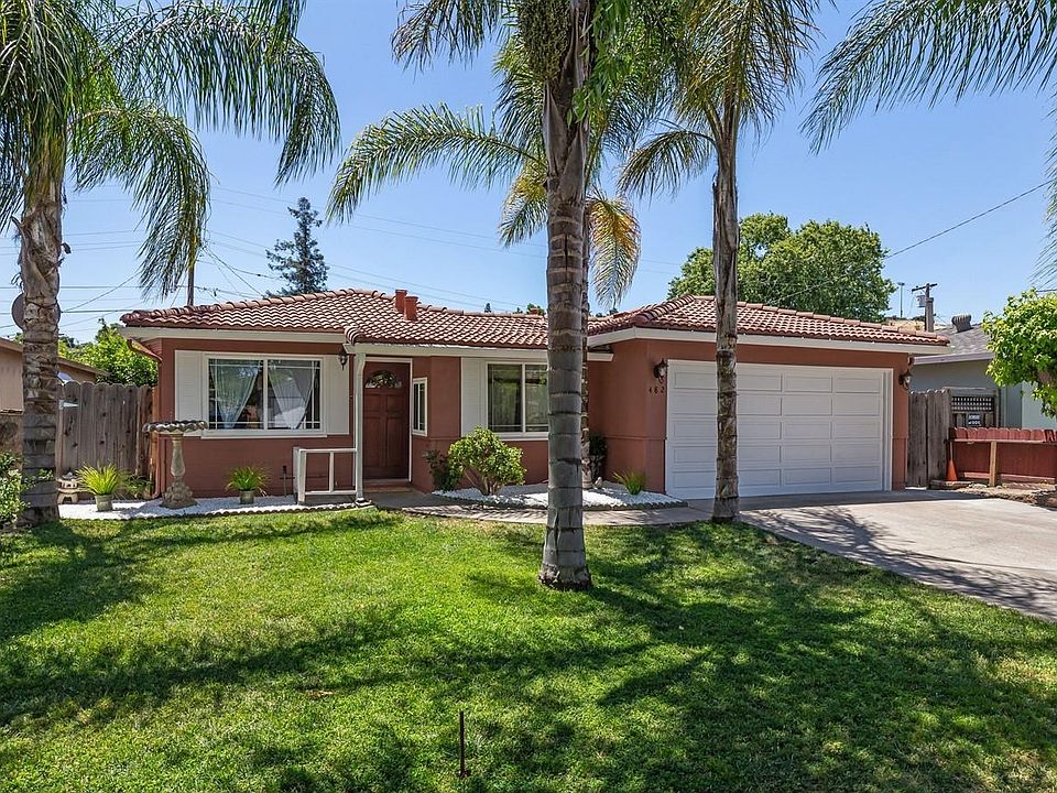 1st image of 482 Serenade Way
