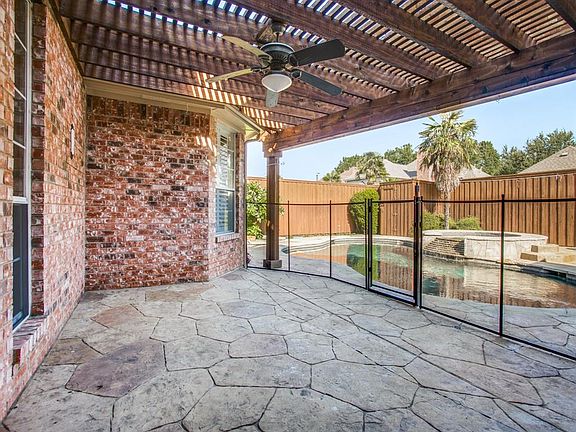 5th image of 6425 Blacktree Dr