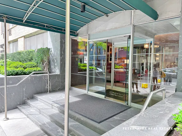 225 East 46th Street 9B image 10 of 10