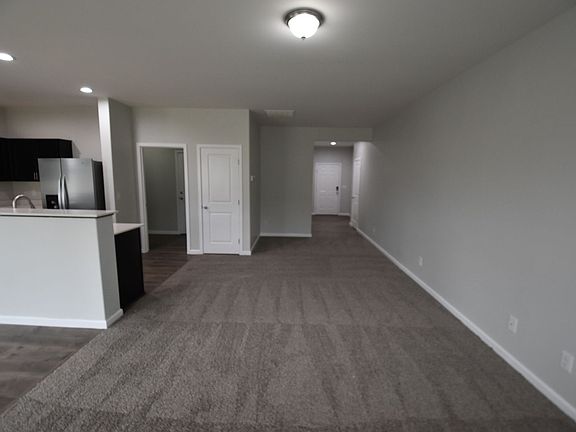 4th image of 1826 72nd Ave SE