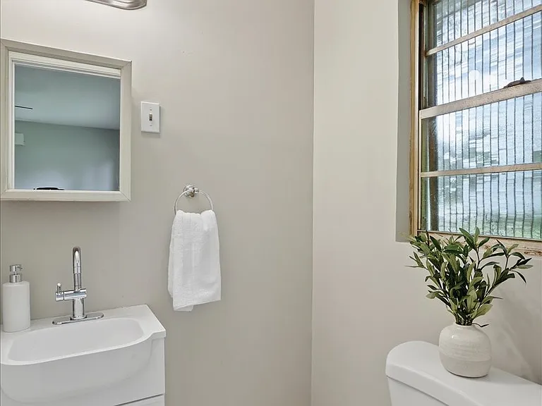 210 Mount Salus Rd — Photo 22