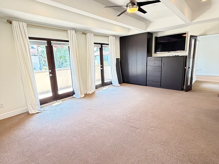 5701 Malaga Pl — Photo 23