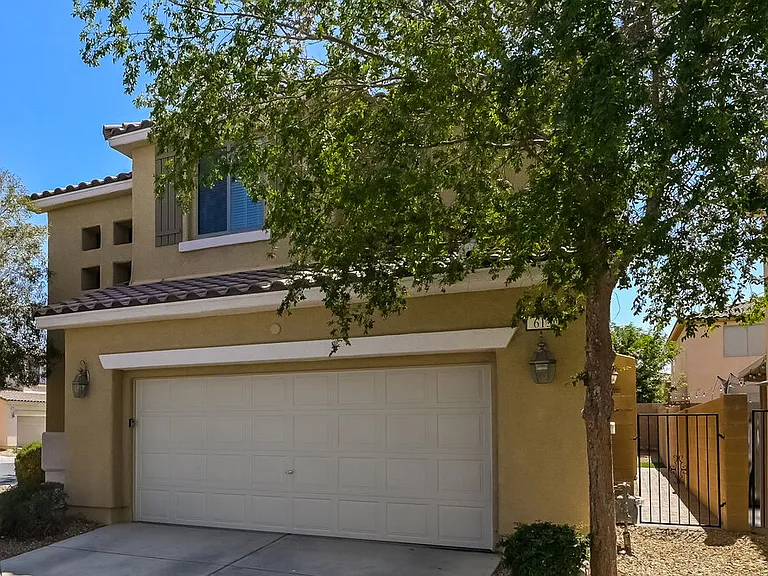 613 Bright Valley Pl — Photo 4
